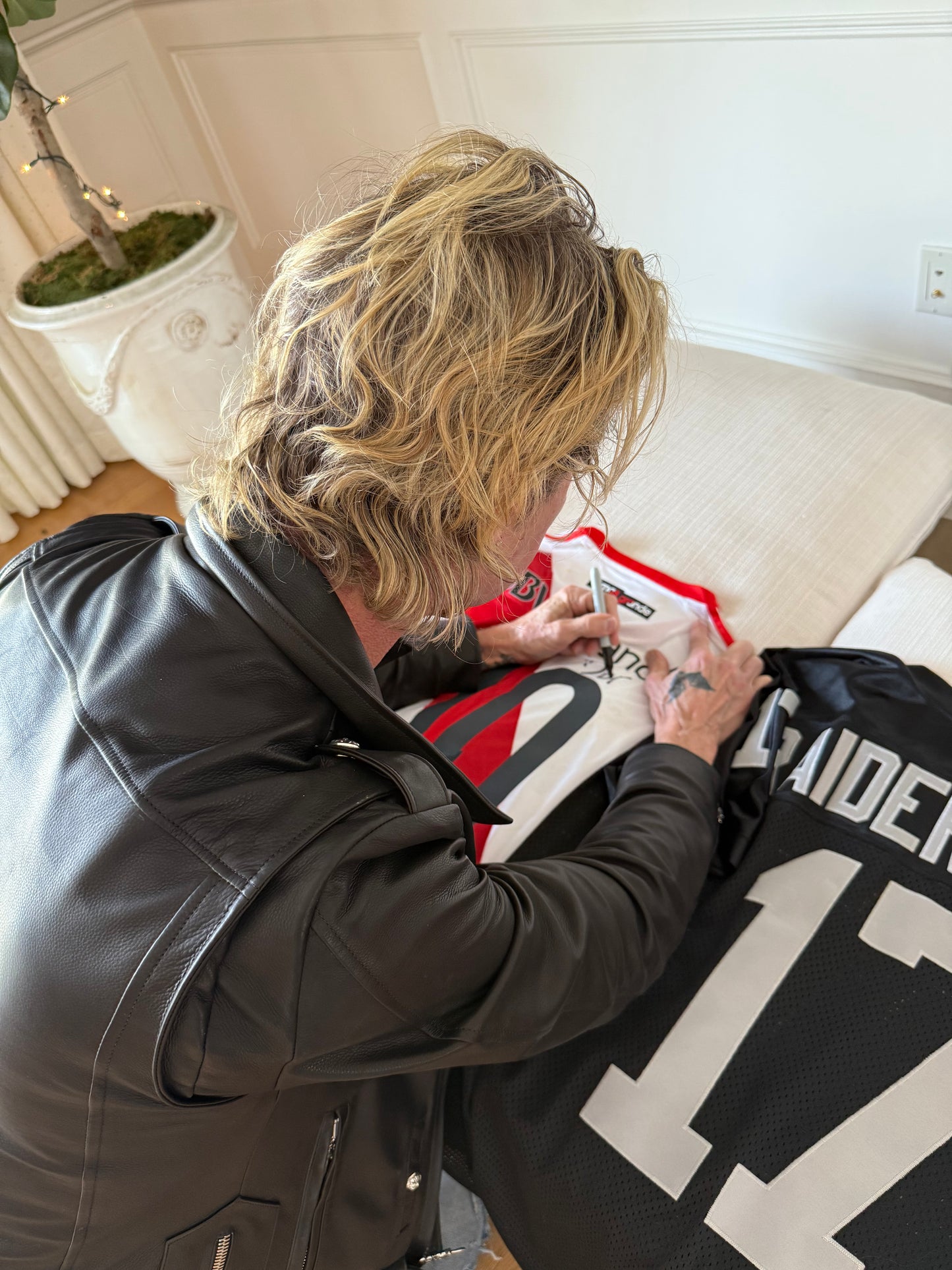 NFL Raiders 17 Jersey - Signed - Signed